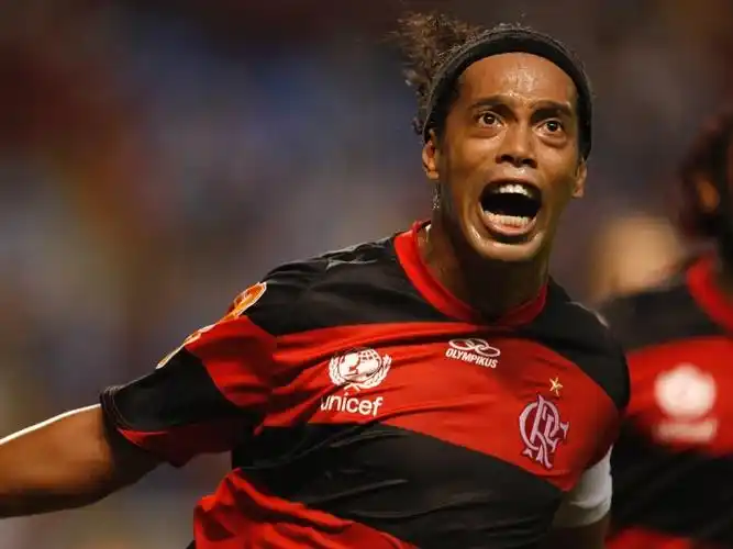 隐藏着深思 隐藏着深思